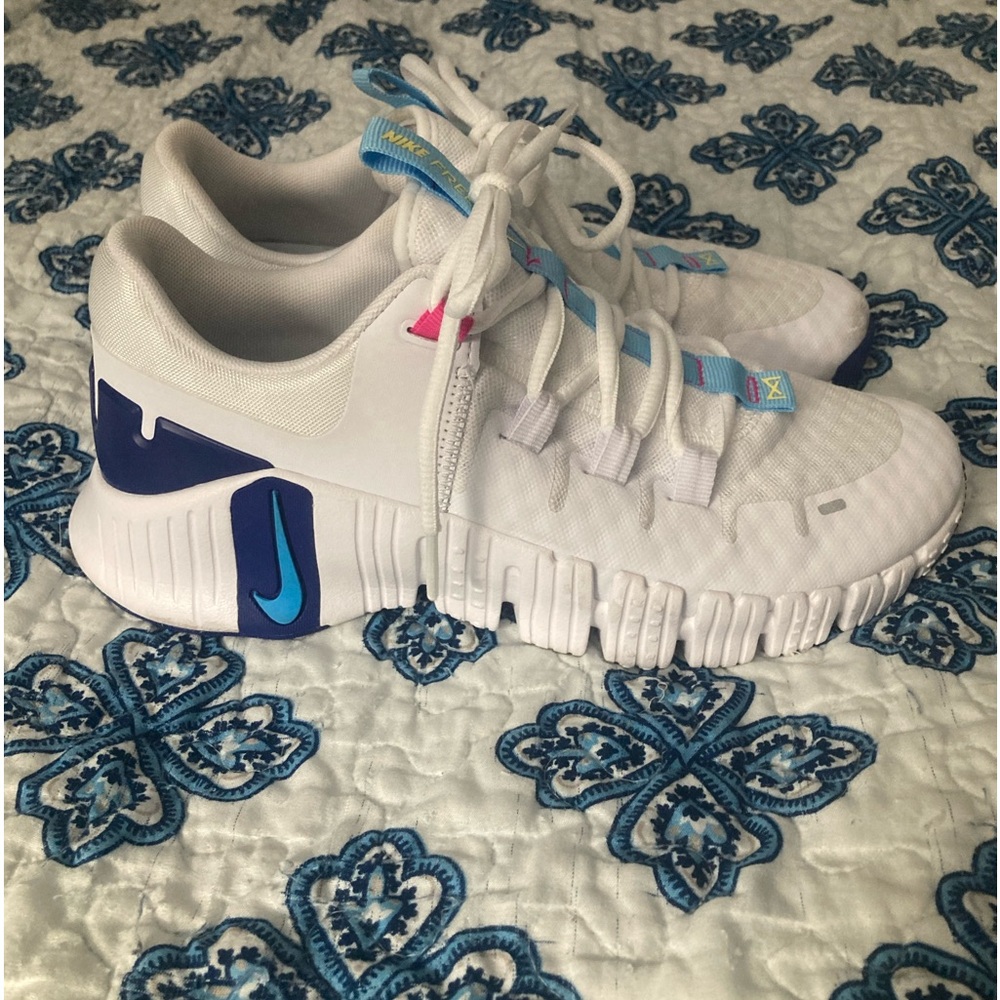 NIKE Metcon Free 5 - size 7